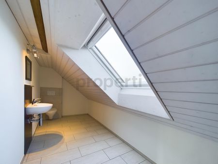 Ländlicher Charakter, grosszügiger Grundriss und gemütlicher Balkon - Photo 4