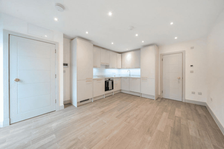 Norbury Crescent, London, SW16 - Photo 4