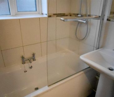 3 Bed Semi-Detached House, Grove Road, SO15 - Photo 6