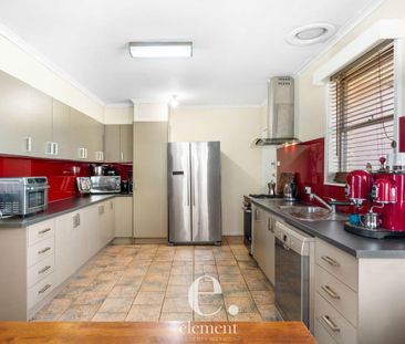 19 Neptune Avenue, Newcomb, Vic 3219 - Photo 3