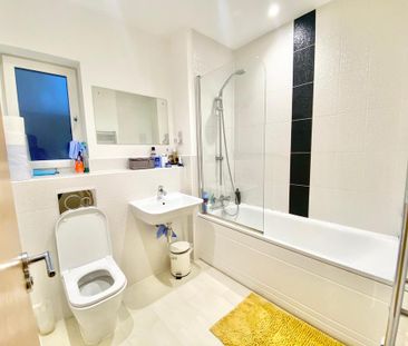 1 bedroom in a house share to rent - Photo 5