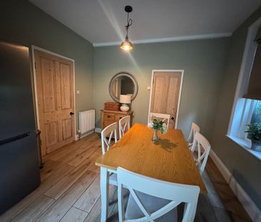 2 bedroom semi-detached house to rent - Photo 2