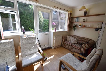 To Rent Bemister Road, Winton, Bournemouth, BH9 £2,390 pcm Tenancy Info - Photo 2