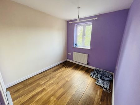 St. Bedes Drive, Boston - Photo 4