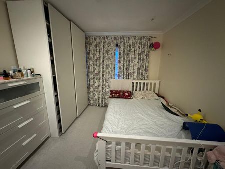 4 bedroom semi-detached house to rent - Photo 5