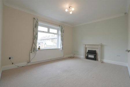 3 bedroom bungalow to rent - Photo 3