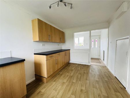 2 bedroom semi-detached house to rent - Photo 5