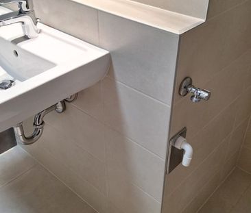 Pronájem bytu 1+kk • 34 m² bez realitkyOty Bubeníčka, Praha - Uhřín... - Fotografie 5