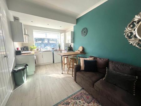 2 bedroom property to rent - Photo 2