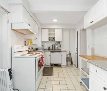 For Lease - 70 Rogers Road, Toronto, Ontario - Photo 3