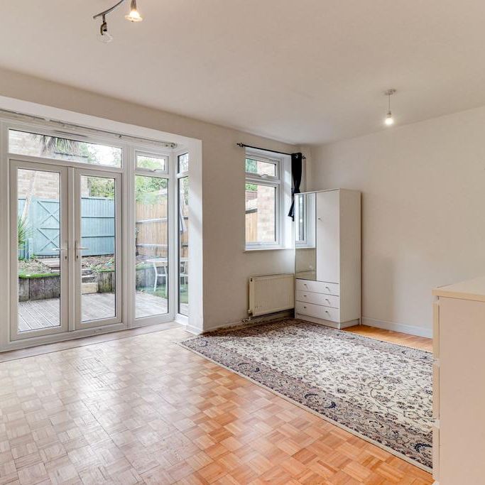 3 bedroom terraced house to rent - Photo 1