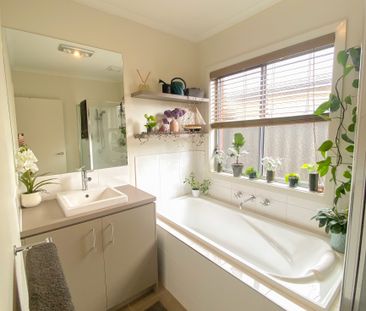 FAMILY ENTERTAINER! - Photo 4