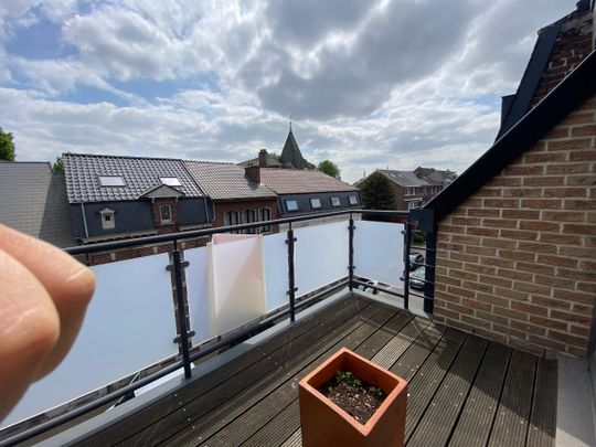 Ruim appartement met 3 slaapkamers nabij centrum Bilzen - Photo 1