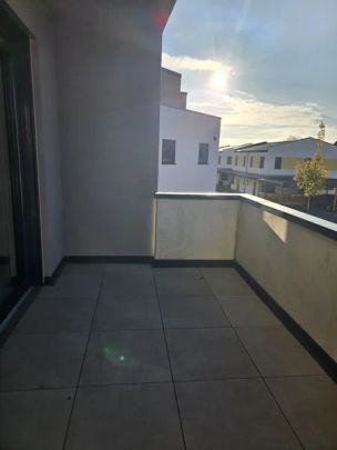 *EXKLUSIVE 2 ZIMMER-WOHNUNG mit EBK *AUFZUG *TIEFGARAGE * BARRIEREFREI *ERSTBEZUG - Photo 1