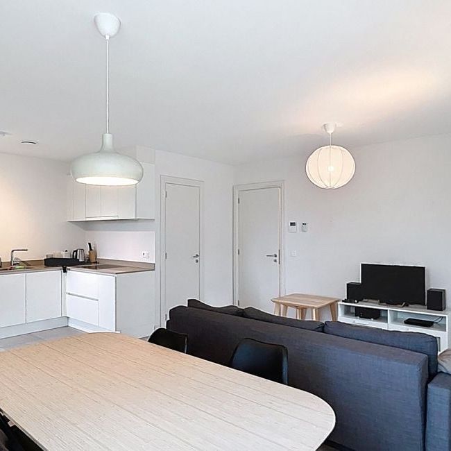 Appartement te huur in Brussel voor € 1.500 met 2 slaapkamers - Photo 1