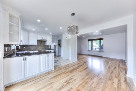 Maison à étages à louer - Laval (Chomedey) (Carrefour Saint-Martin) - Photo 5