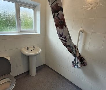 3 Bed Semi-Detached House, Woodlands Road, M8 - Photo 1