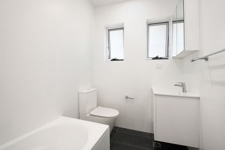 2/40 Campbell Street, Waverley NSW 2024 - Apartment For Rent | Domain - Photo 5