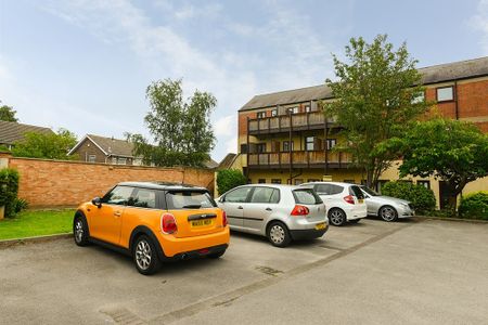 1 Bed Flat, Leen Court, NG7 - Photo 3