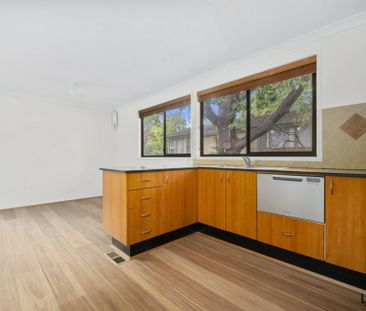 Charming O'Connor Cottage - Photo 5