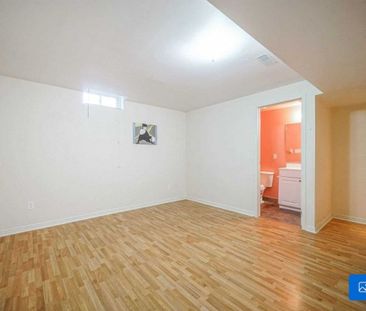 For Lease - 89 Grasslands Avenue, Richmond Hill, Ontario - Photo 1