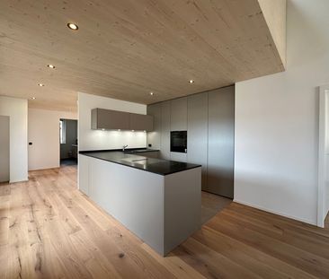 4.5 Zimmer, 140 m², 2. Stock - Photo 2