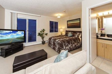 Classic Suite - 2 Bedroom - Photo 5