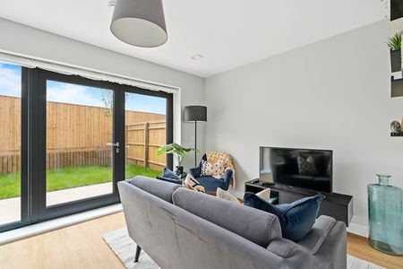 3 bedroom house - Photo 3