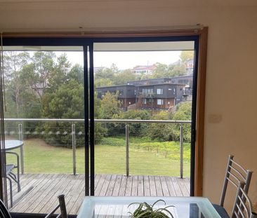 HOBART, 3 bedroom, 2 bathroom + study - Photo 2