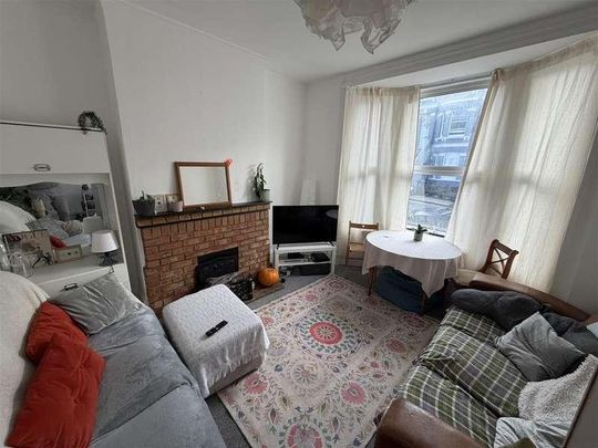 Gladstone Place, Brighton, BN2 - Photo 1