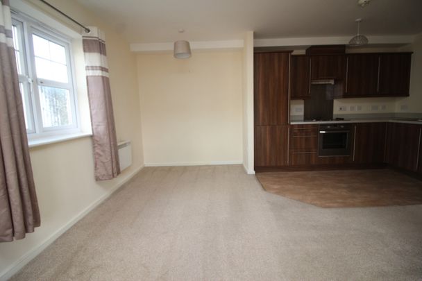 2 Bedroom Apartment - Photo 1