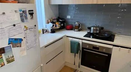 SILVERDALE, 3 BEDROOMS - Photo 3