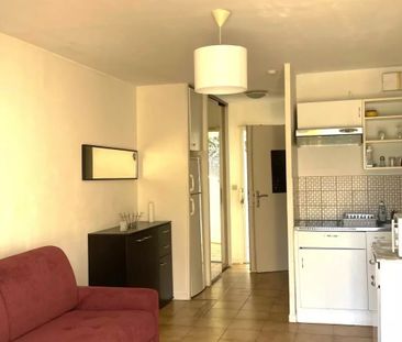 Studio Nice ouest vue mer terrasse - Photo 1