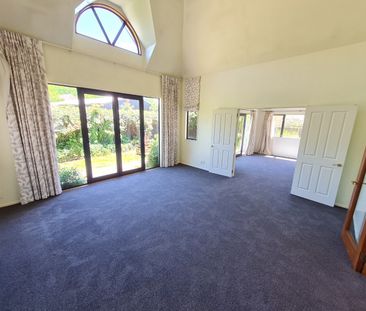 18A McLellan Place, Ilam - Photo 1