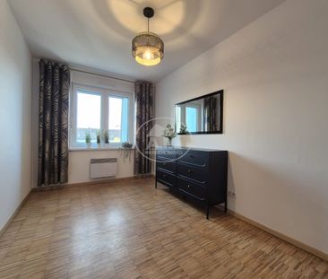 4 pokoje, 2 łazienki, Garaż zamykany - Zdjęcie 3