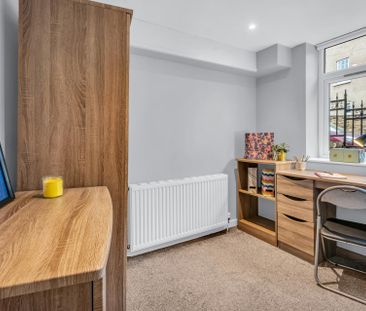 23 CLIFF ROAD - DESIGN HOUSE Leeds - LS6 2ET - Photo 6