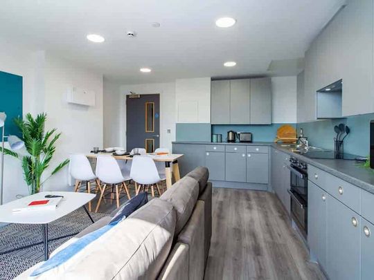 Standard Ensuite - Photo 1