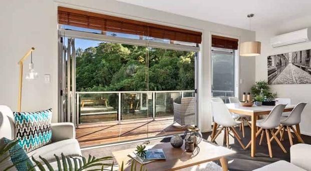 .Modern three bedroom home in Ngaio - Photo 1