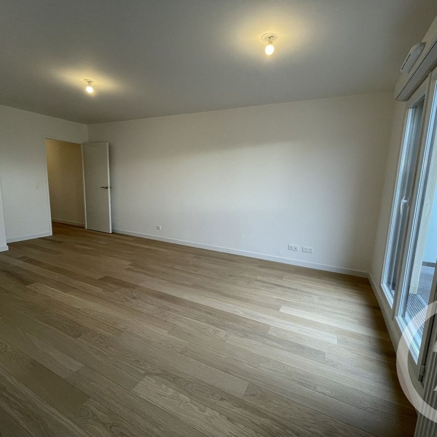 Location Appartement 3 pièces 68m² LE PLESSIS ROBINSON 92350 - Photo 1
