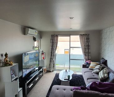 Modern 2 Bedroom Unit in Papanui - Photo 1