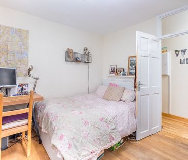 3 Bed Flat, Darville Road, N16 - Photo 1