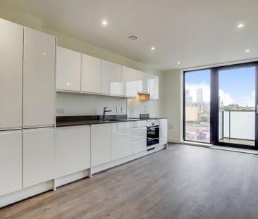 Studio to rent - Photo 3