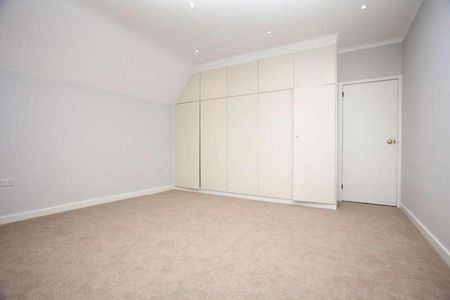 Woodfield Avenue, London, SW16 - Photo 5