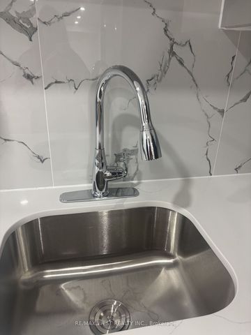 For Lease - 7 Locomotive Crescent Unit# Basement Unit, Brampton, Ontario - Photo 4