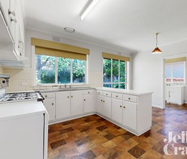 14 Kelvinside Street, Balwyn North - Photo 6