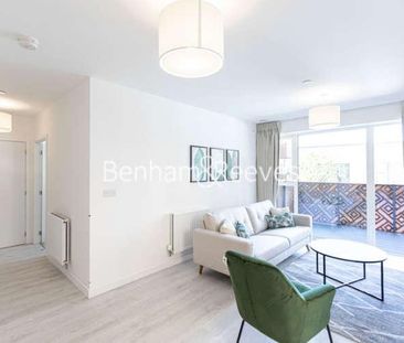 East Acton Lane, Acton, W3 - Photo 3