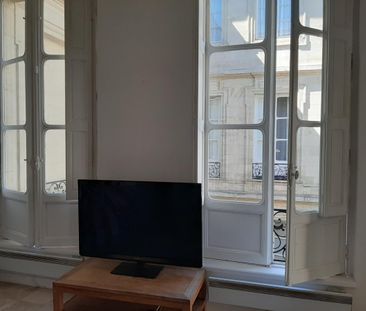 Location Appartement 2 pièces 50m² BORDEAUX 33000 - Photo 5