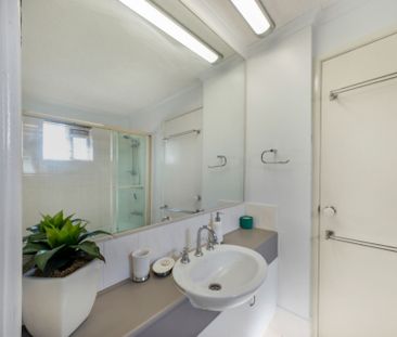 Blissfully Close to the Beach - Photo 6