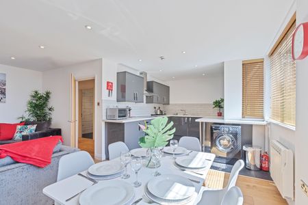 2 Bed Flat, Brighton, BN2 - Photo 4