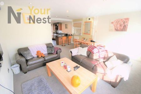 4 bedroom terraced house to rent - Photo 4